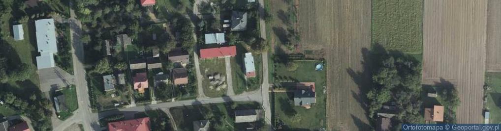 Zdjęcie satelitarne Ludowy Klub Sportowy Szarotka w Rogóżnie