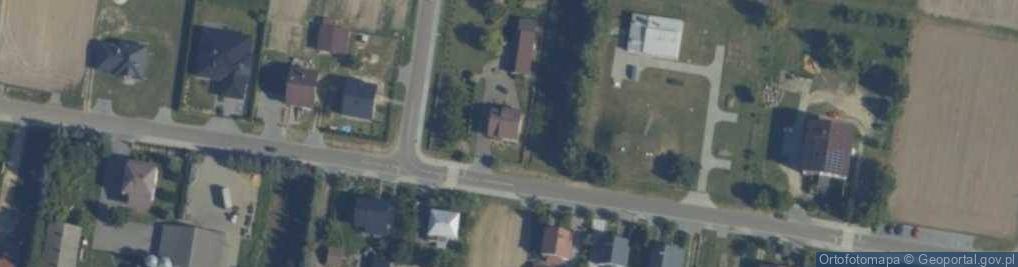 Zdjęcie satelitarne Marek Cena Niepubliczny Zakład Opieki Zdrowotnej Ośrodek Zdrowia w Huszlewie