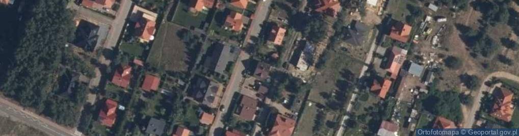 Zdjęcie satelitarne Michał Łuniewski Auto-Komis