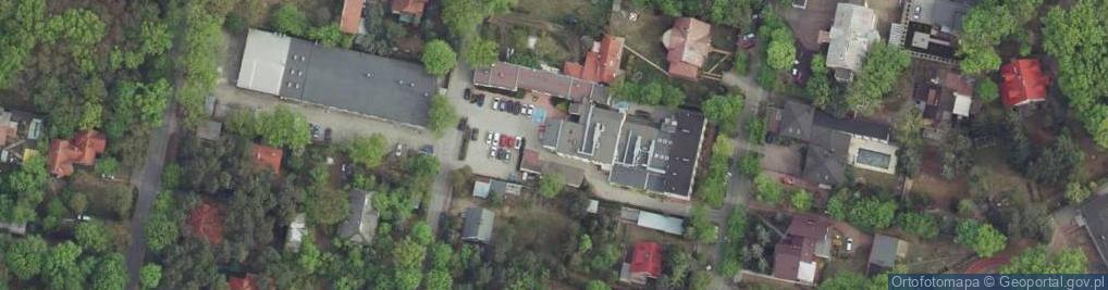 Zdjęcie satelitarne Milanowski Uniwersytet Trzeciego Wieku