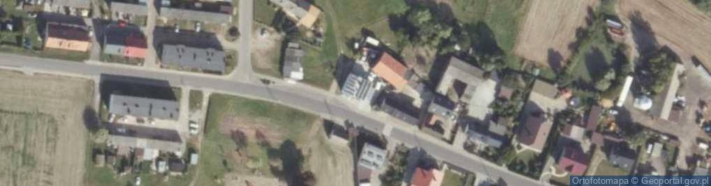 Zdjęcie satelitarne Mistrz Jarożek Drzewce