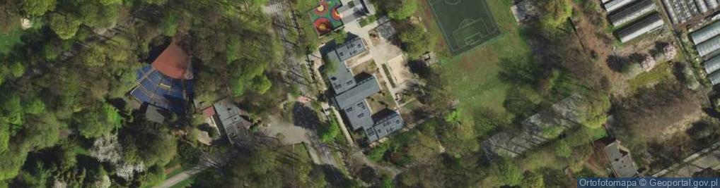 Zdjęcie satelitarne Młodzieżowy Dom Kultury im DR Henryka Jordana