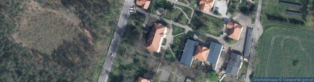 Zdjęcie satelitarne Nauczycielski Dom