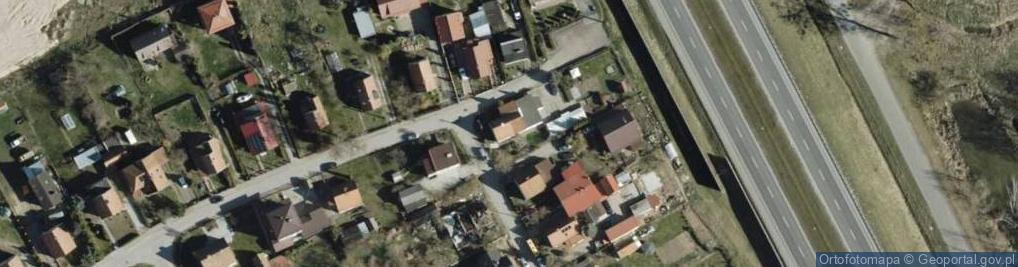 Zdjęcie satelitarne Niwa Jazda Konna