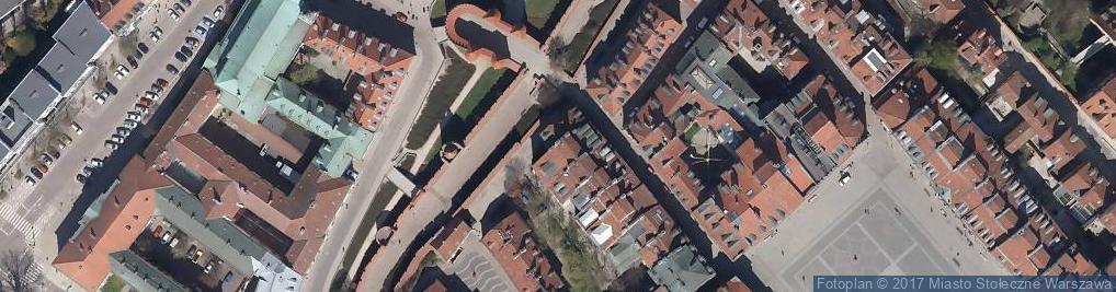 Zdjęcie satelitarne Nowomiejska 15 17