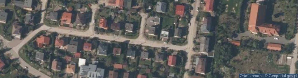 Zdjęcie satelitarne Okręg Polskiego Związku Wędkarskiego w Skierniewicach