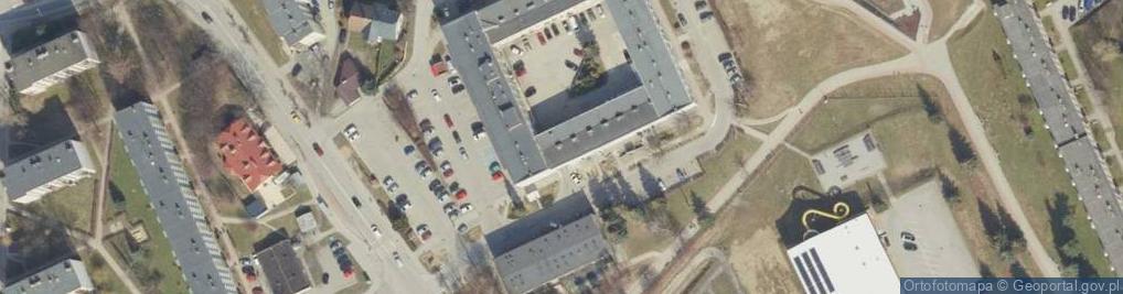 Zdjęcie satelitarne Osiedlowy Zespół Sportowy Guzikówka w Krośnie