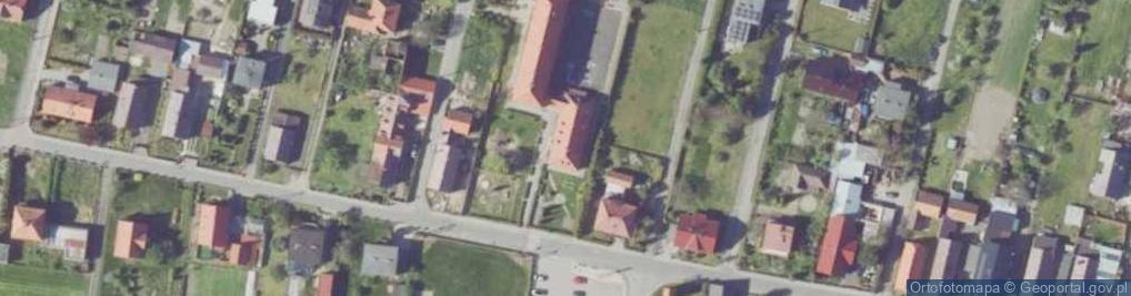 Zdjęcie satelitarne Ośrodek Sportu i Rekreacji w Komprachcicach