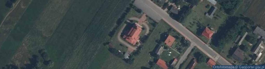 Zdjęcie satelitarne Parafia Rzymsko-Katolicka pw.Przemienienia Pańskiego w Trawach