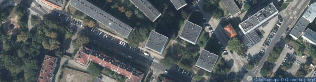Zdjęcie satelitarne Pawilon Handlowy