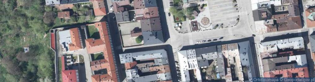 Zdjęcie satelitarne Polskie Towarzystwo Turystyczno Krajoznawcze Oddział Beskid w Nowym Sączu