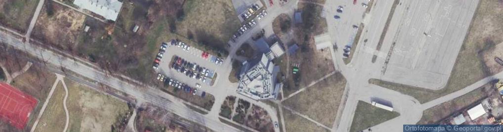 Zdjęcie satelitarne Powiatowe Centrum Pomocy Rodzinie w Ostrowcu św