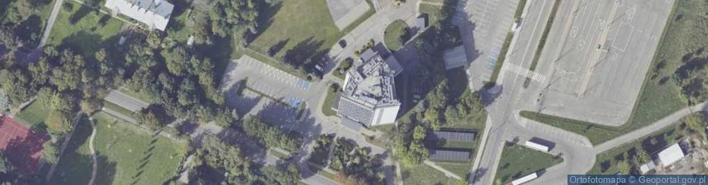 Zdjęcie satelitarne Powiatowe Centrum Pomocy Rodzinie w Ostrowcu św