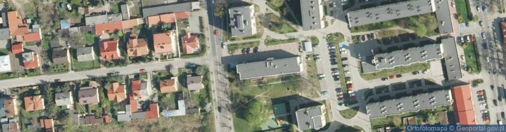 Zdjęcie satelitarne Powiatowy Młodzieżowy Dom Kultury w Lubartowie