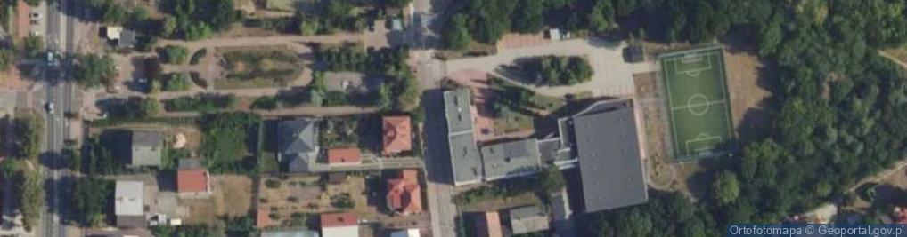 Zdjęcie satelitarne Powiatowy Zespół Szkół Ponadgimnazjalnych im Włodzimierza Wolskiego w Serocku