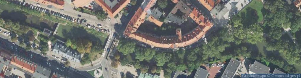 Zdjęcie satelitarne Przedsiębiorstwo Handlowo Usługowe