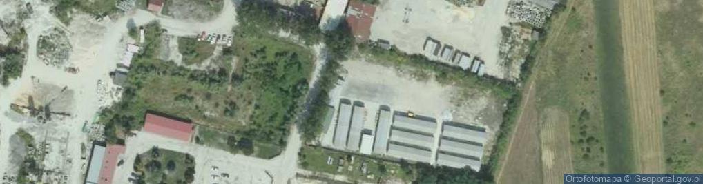 Zdjęcie satelitarne Przedsiębiorstwo Wielobranżowe zbiornik przeciwpożarowy żelbeto