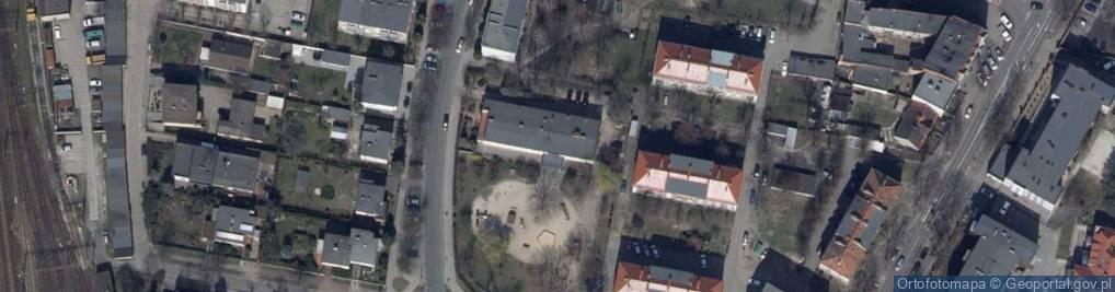 Zdjęcie satelitarne Publiczne Przedszkole nr 7 im Bratek w Ostrowie Wielkopolskim