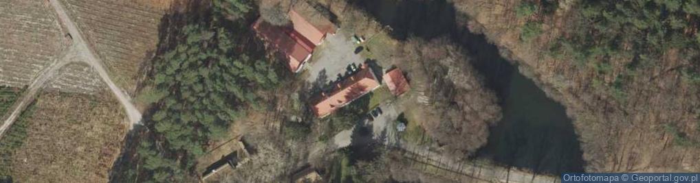 Zdjęcie satelitarne Ryszard Wojnarowski Łowisko Pstrągowe U Rikiego