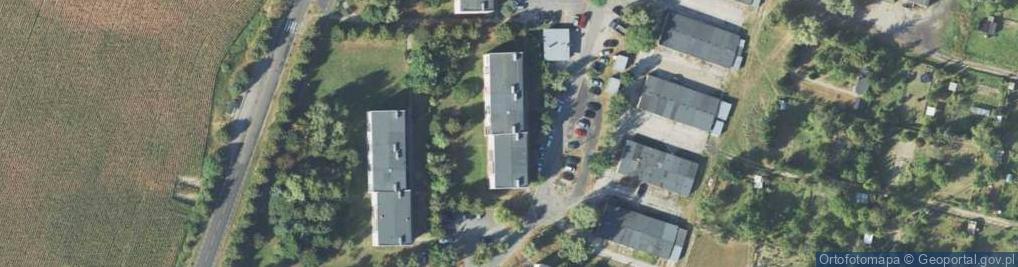 Zdjęcie satelitarne Spółdzielnia Gospodarki Mieszkaniowej w Żubrowie