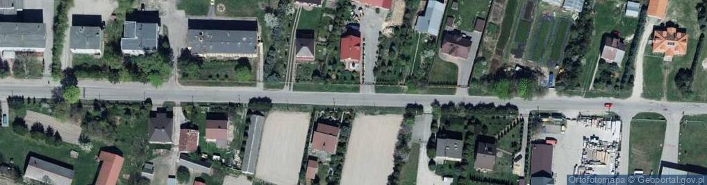 Zdjęcie satelitarne Spółdzielnia Usług Rolniczych w Komarówce Podlaskiej