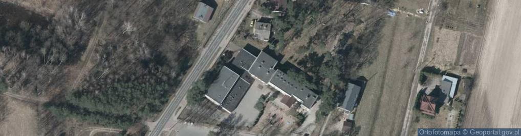 Zdjęcie satelitarne Szkoła Podstawowa Brzeziny