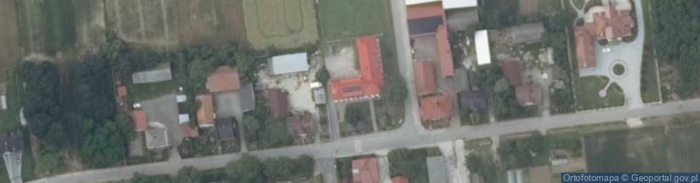 Zdjęcie satelitarne Szkoła Podstawowa im H Sienkiewicza w Mniszowie