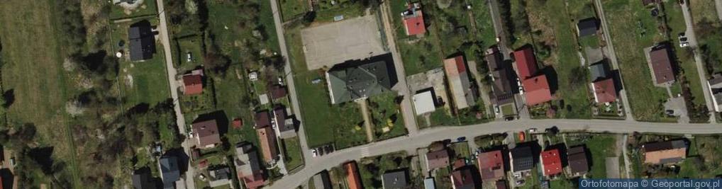 Zdjęcie satelitarne Szkoła Podstawowa im KS Jana Twardowskiego w Siennej