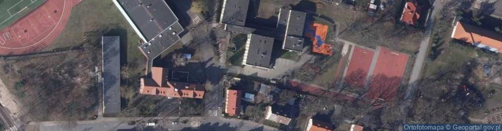Zdjęcie satelitarne Szkoła Podstawowa nr 2 im MJR H Sucharskiego w Świnoujściu