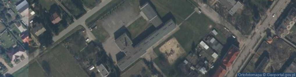 Zdjęcie satelitarne Szkoła Podstawowa nr 2 w Nowym Stawie