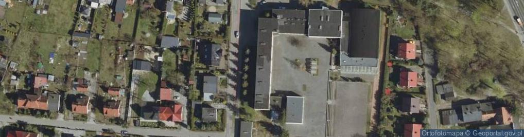 Zdjęcie satelitarne Szkoła Podstawowa nr 3 im. Jana Brzechwy w Pile
