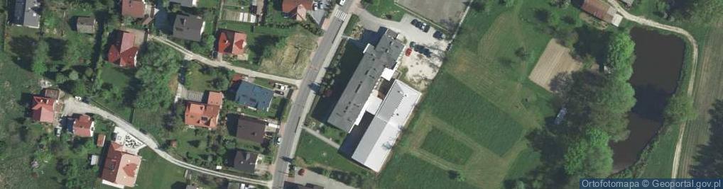 Zdjęcie satelitarne Szkoła Podstawowa nr 4 im ST Wyspiańskiego w Skawinie