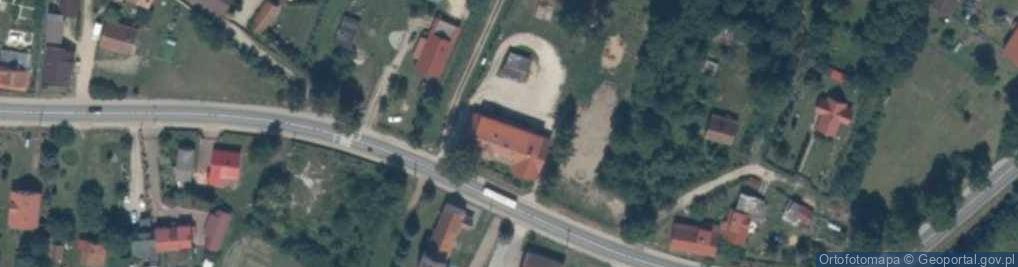 Zdjęcie satelitarne Szkoła Podstawowa w Gromie