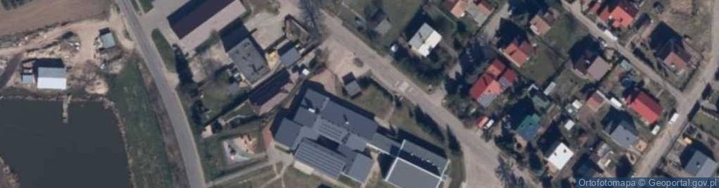Zdjęcie satelitarne Szkoła Podstawowa w Krzęcinie