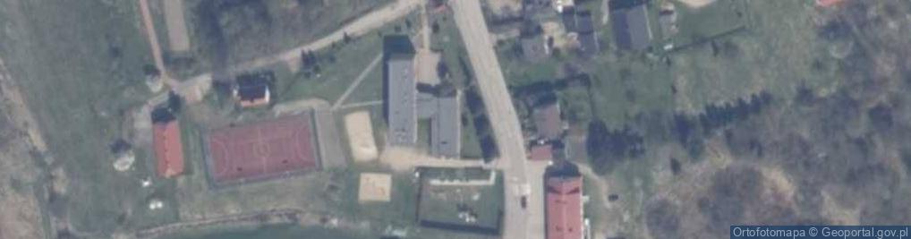 Zdjęcie satelitarne Szkoła Podstawowa w Mirachowie