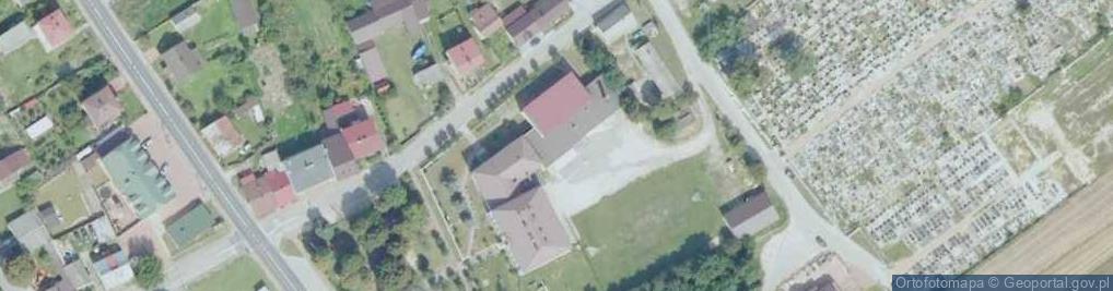 Zdjęcie satelitarne Szkoła Podstawowa w Tarłowie