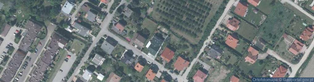 Zdjęcie satelitarne Tom-Pneu Tomasz Kuriata Misiowa Chatka Niepubliczny Punkt Przedszkolny