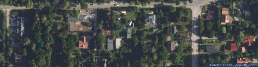 Zdjęcie satelitarne Top School