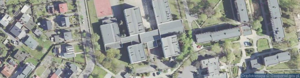 Zdjęcie satelitarne Towarzystwo Przyjaciół II Liceum Ogólnokształcącego im Mikołaja Kopernika w Lesznie