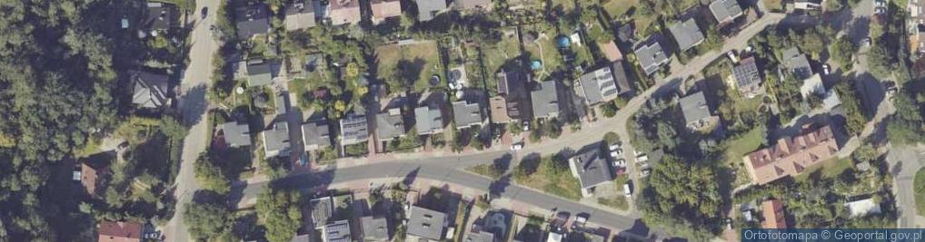 Zdjęcie satelitarne Towarzystwo Ubezpieczeniowo Finansowe