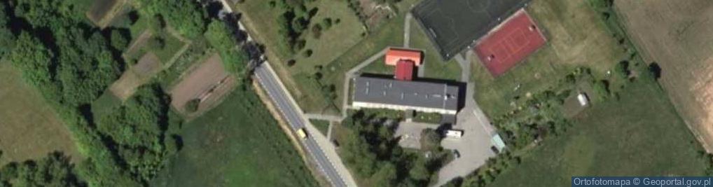 Zdjęcie satelitarne Uczniowski Klub Sportowy Hetman w Baranowie