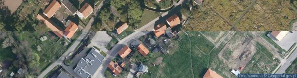 Zdjęcie satelitarne "Usługi Fryzjerskie" Stanisław Karpierz