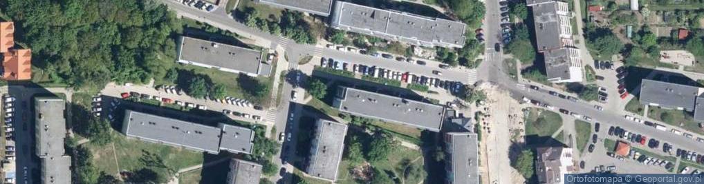 Zdjęcie satelitarne Usługi Porządkowe