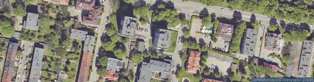 Zdjęcie satelitarne Usługi Pośrednictwa Handlowego