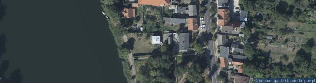 Zdjęcie satelitarne Właściciel