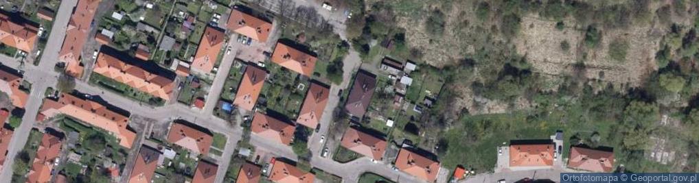 Zdjęcie satelitarne Wspólnota Mieszkaniowa Nieruchomości przy ul.Poniatowskiego 10 w Knurowie