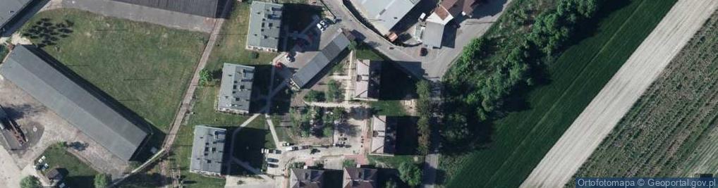 Zdjęcie satelitarne Wspólnota Mieszkaniowa przy ul.Dęblińskiej 157, 159, 161, 163 w Stężycy