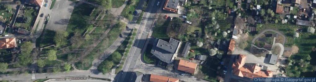 Zdjęcie satelitarne Wspólnota Mieszkaniowa przy ul.Henryka Sienkiewicza 15A 17 w Dzierżoniowie