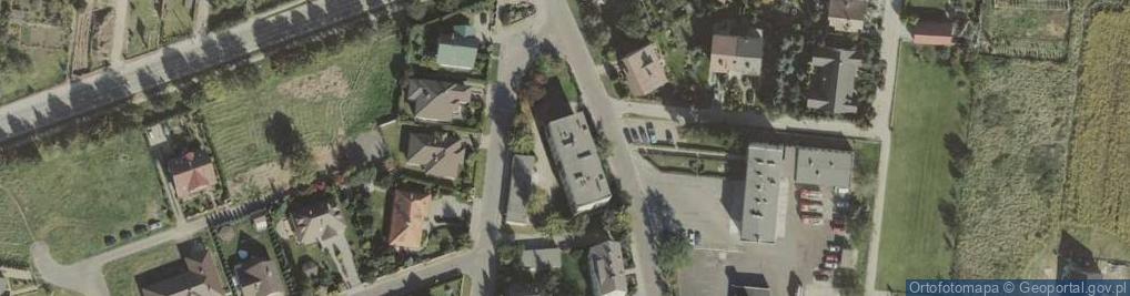 Zdjęcie satelitarne Wspólnota Mieszkaniowa przy ul.M.Konopnickiej 4 i 4A w Strzelinie