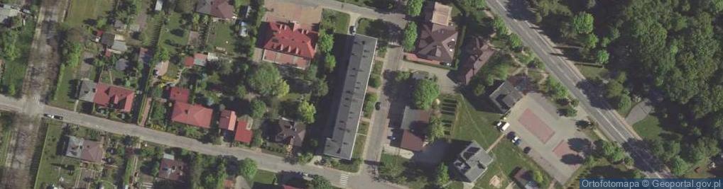 Zdjęcie satelitarne Wspólnota Mieszkaniowa przy ul.Parkowej 6 w Rejowcu Fabrycznym